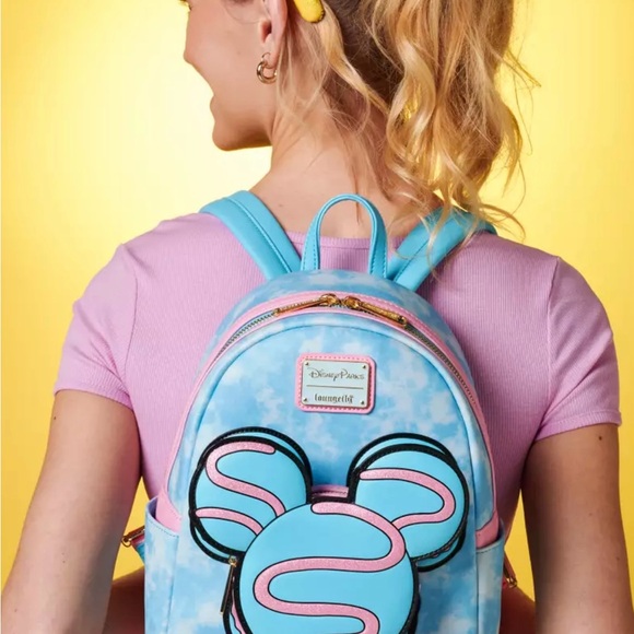 Loungefly - Picture 7 of 7